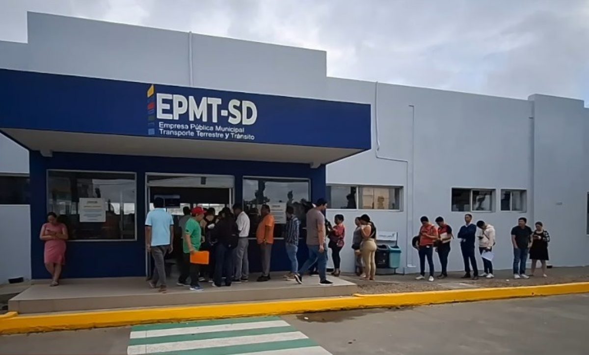 No hay sistema ciudadanos frustrados por fallas en trámites vehiculares esdsdn la EPMT