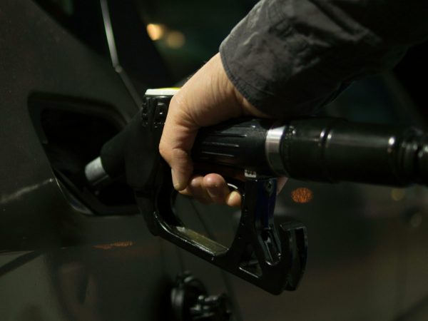 Nuevo ajuste precios de gasolinas Extra y Ecopaís suben en Ecuador desde este 12 de junio