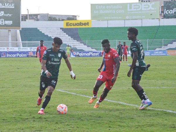 Orense pierde terreno en la LigaPro Ecuabet tras igualar en casa frente a El Nacional.