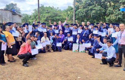 Los pequeños productores graduados, pertenecen a varias comunidades del cantón 24 de Mayo.