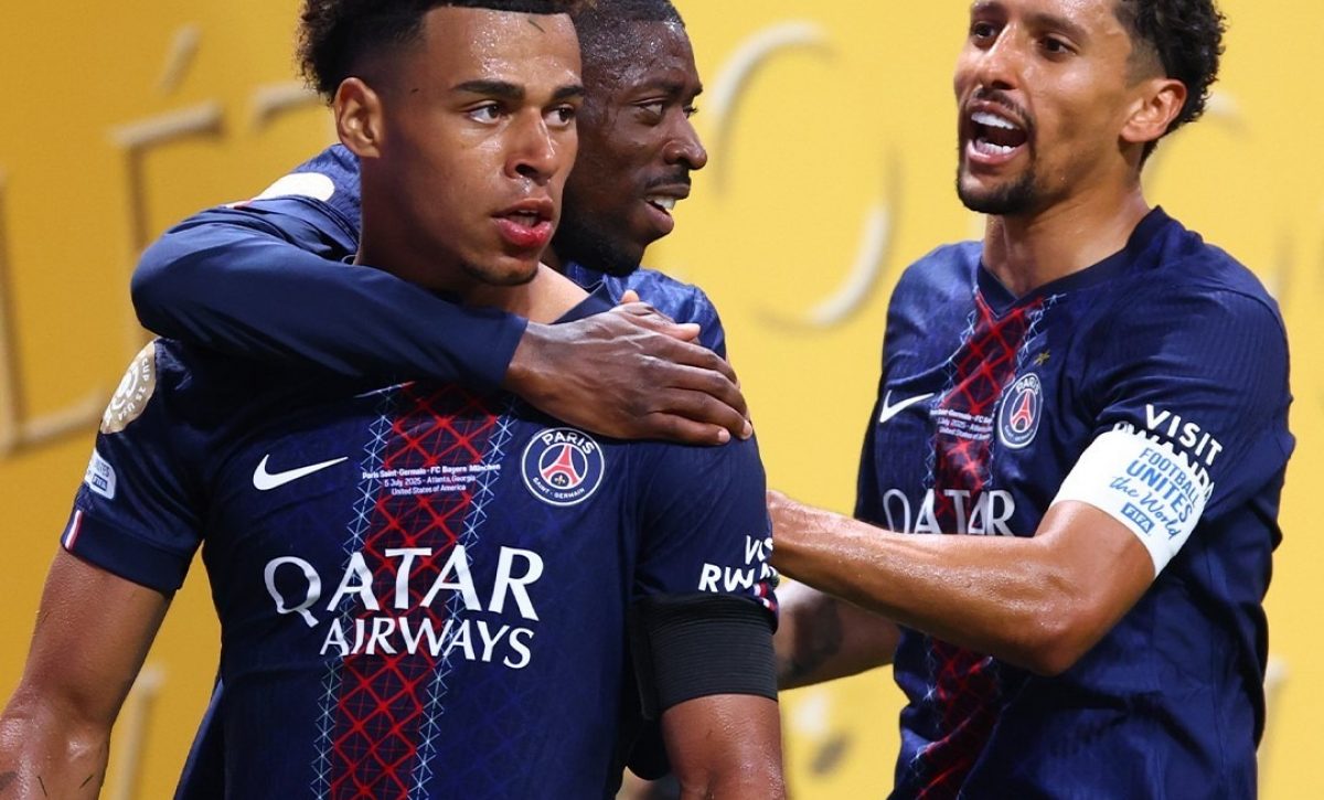 PSG con Willian Pacho supera a Bayern con goles de Doué y Dembélé y avanza a semifinal