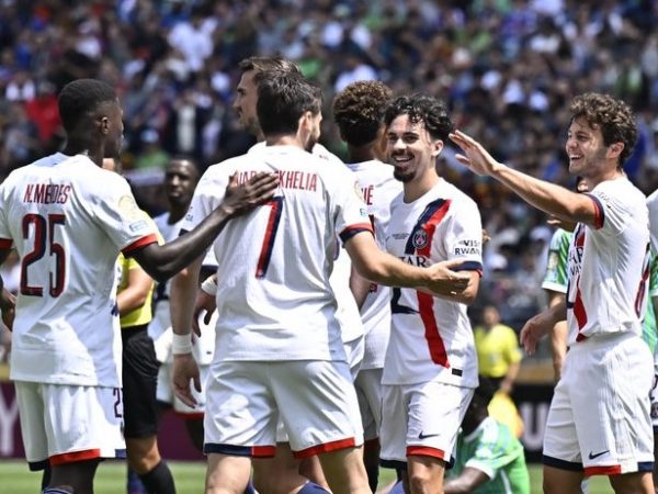 PSG con Pacho superó a Seattle Sounders y clasificó a octavos de final en el Mundial de Clubes.