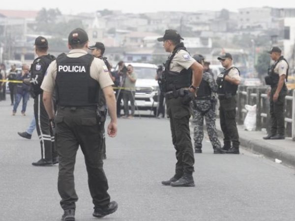 Padres de familia de una unidad educativa, en Guayaquil, decidieron no mandar más a su hijos por el nivel de inseguridad que allí se vive.
