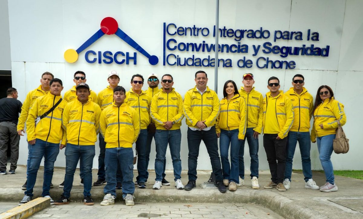 Pedernales exporta talento, 75 salvavidas trabajarán y se formarán en costas de España