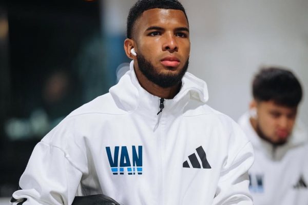 Pedro Vite llegó a la Ciudad de México para firmar su contrato con Pumas