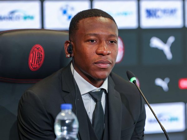 Pervis Estupiñán se muestra orgulloso al ser el primer ecuatoriano en la historia del AC Milan