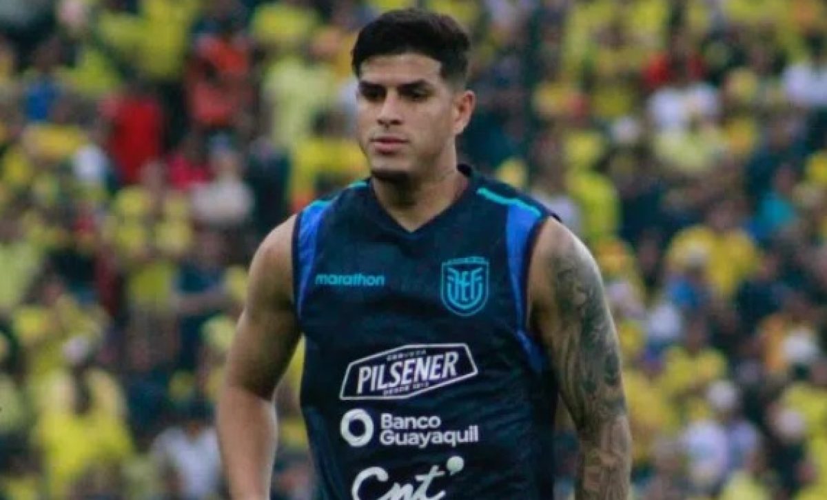 Piero Hincapié viajará con Bayer Leverkusen a Brasil.