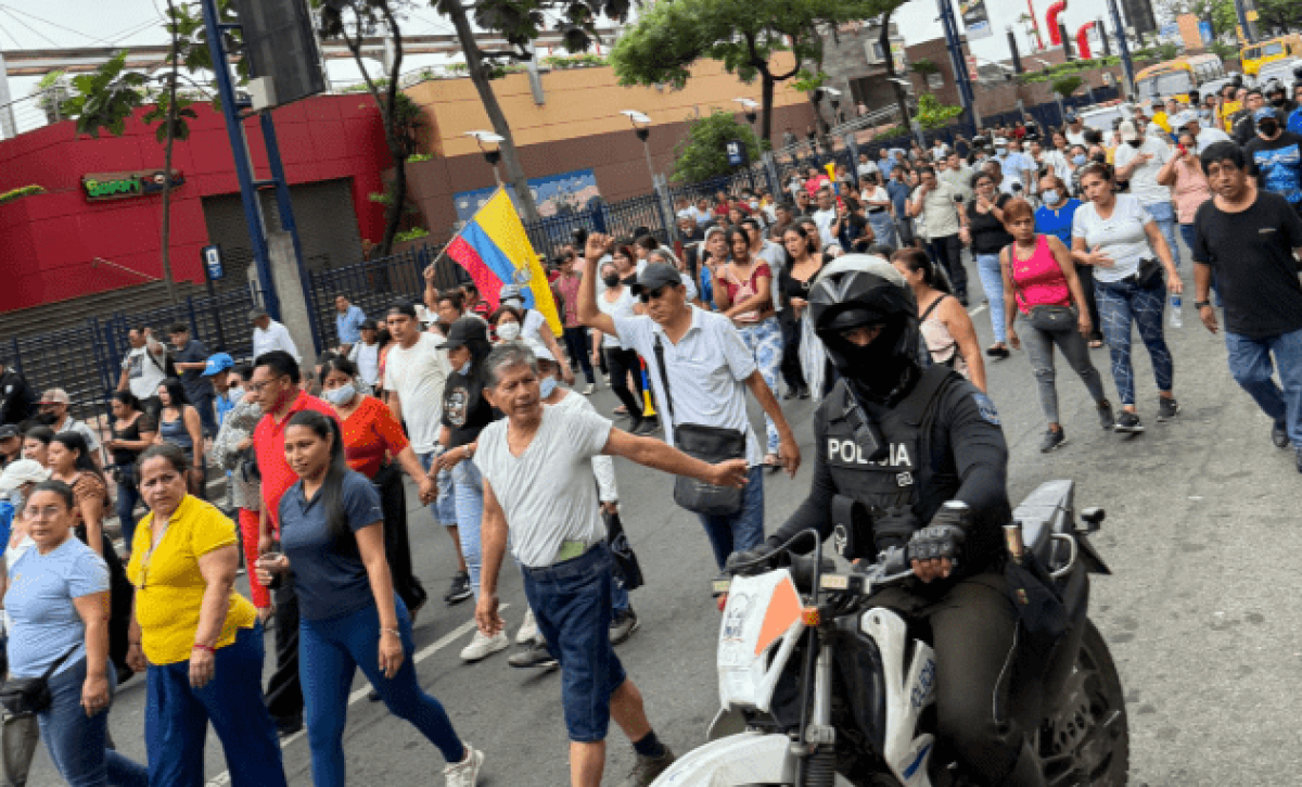 Plantón en la Bahía: comerciantes exigen protección contra la delincuencia