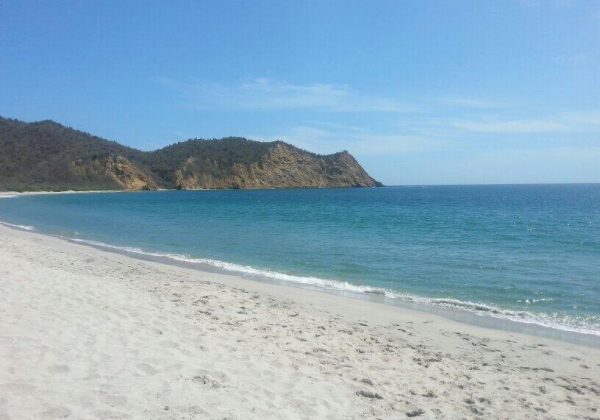 Playa Los Frailes en Ecuador es reconocida como la mejor del Pacífico por un ranking internacional