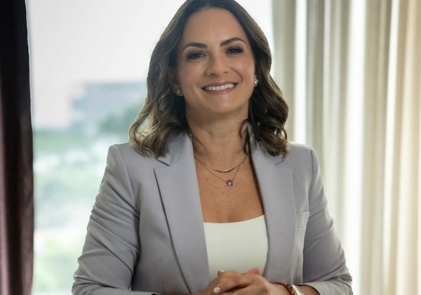 ¿Quién es Ana María Pesantes Conoce a la nueva embajadora de Ecuador en Francia con visión en equidad