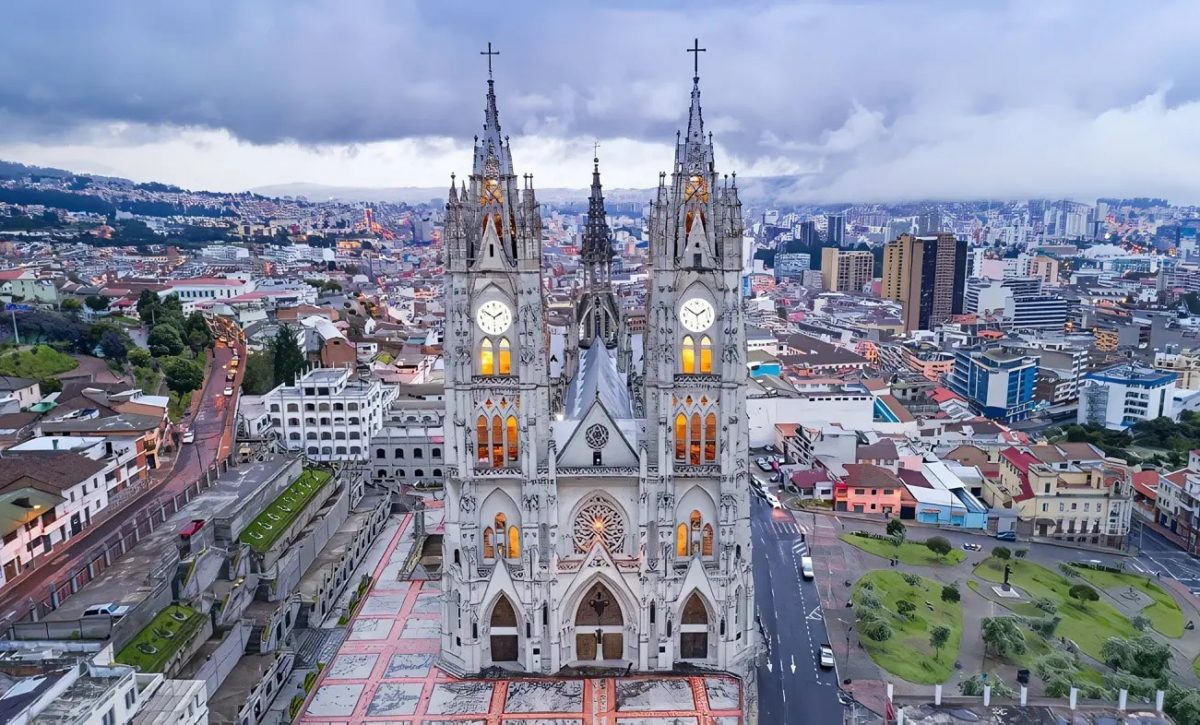 Quito entre nubes y gotas: miércoles húmedo con lluvias vespertinas y clima fresco