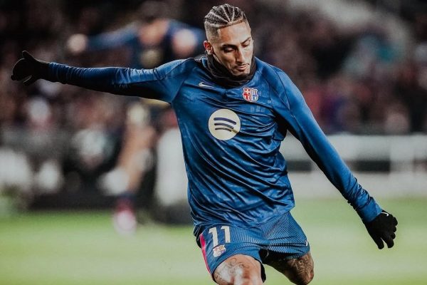 Raphinha prolonga su vínculo con el Barcelona hasta junio de 2028