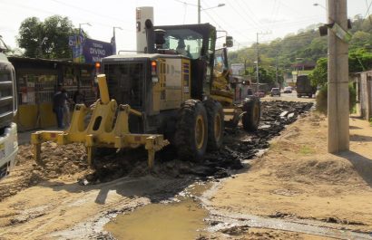 Los trabajos en la calle 21 de Diciembre iniciaron este martes 13 de mayo.