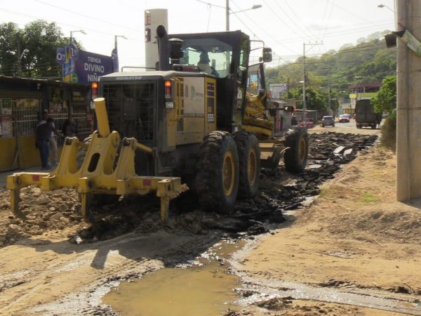 Los trabajos en la calle 21 de Diciembre iniciaron este martes 13 de mayo.