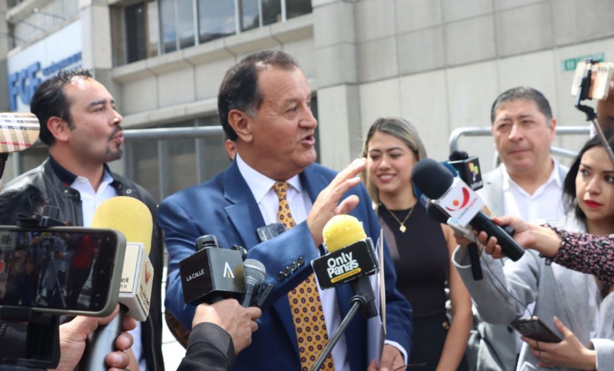 Revolución Ciudadana interpone denuncia por peculado en el supuesto uso de esferos con tinta transferible. (API).