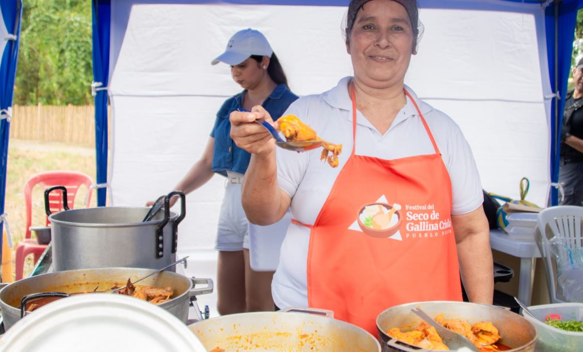 El seco de gallina criolla fue el plato estrella del festival.