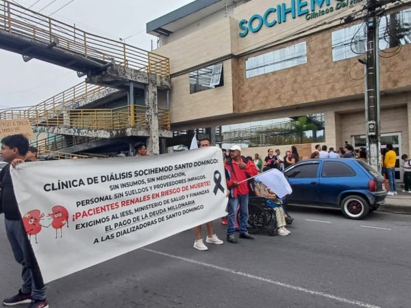 Santo Domingo clínica de diálisis anuncia nuevo cierre parcial por falta de insumos
