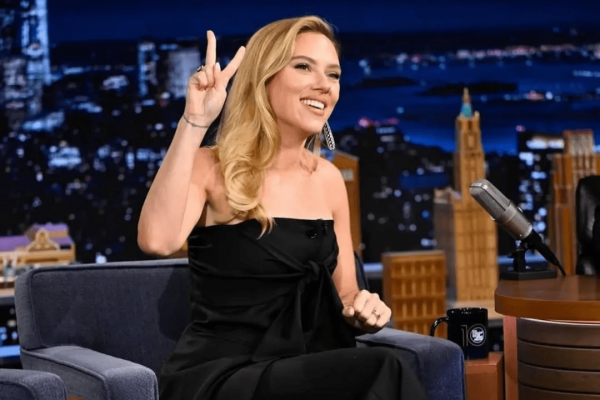 Scarlett Johansson se corona como la actriz más taquillera de la historia