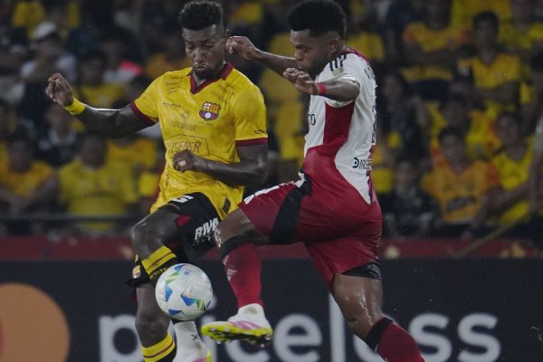 Segundo Castillo respalda a Vallecilla tras derrota de Barcelona en Copa Libertadores