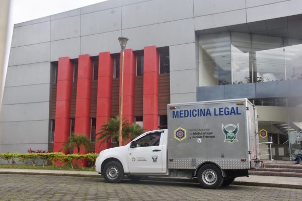 Sicarios asesinaron a un hombre en restaurante de Luz de América