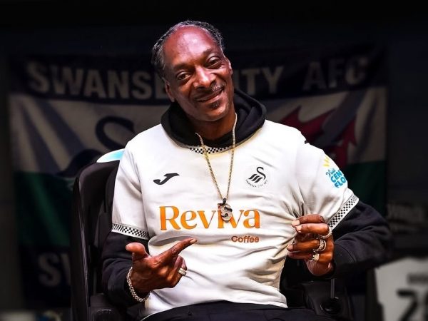 Snoop Dogg se convierte en copropietario de Swansea City en la Championship