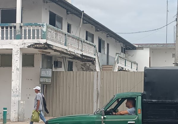 Renán Miller, reveló gestiones en curso para que EE. UU. apoye la recuperación de un cuartel de la Policía de Tarqui en Manta
