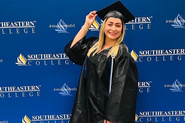 Tatiana Saavedra de comunicadora social en Guayaquil a asistente médica en Miami