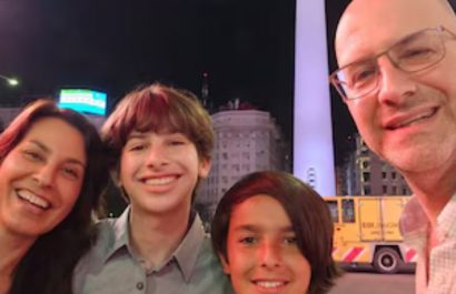 ¡Terror en Argentina! Una mujer habría terminado con las vidas de su esposo y sus dos hijos en Villa Crespo. (Redes sociales).
