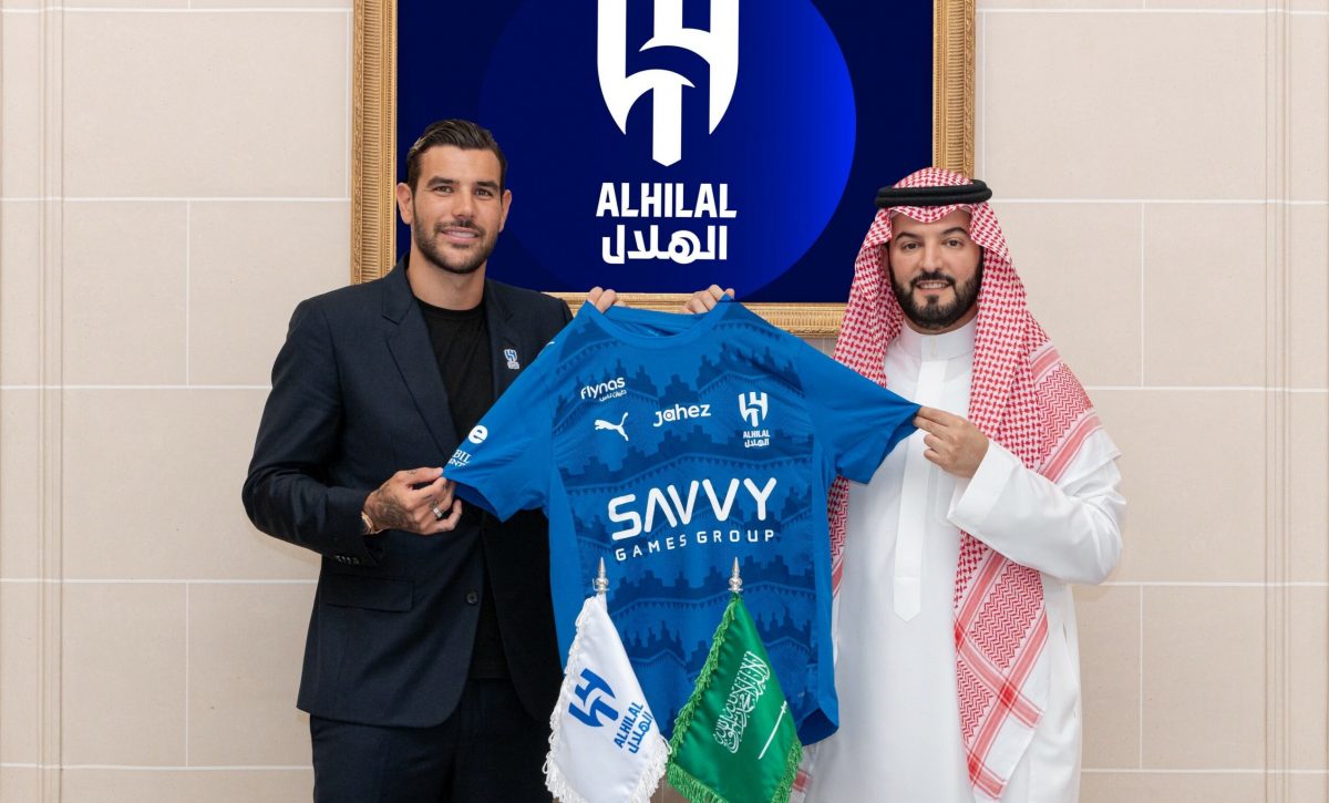 Theo Hernández deja el AC Milan y firma con Al Hilal hasta 2028