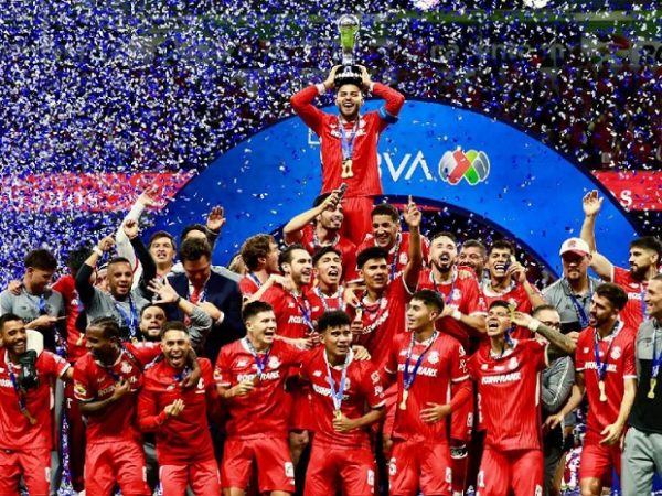 Toluca conquista su undécimo título de Liga MX tras 15 años de sequía.