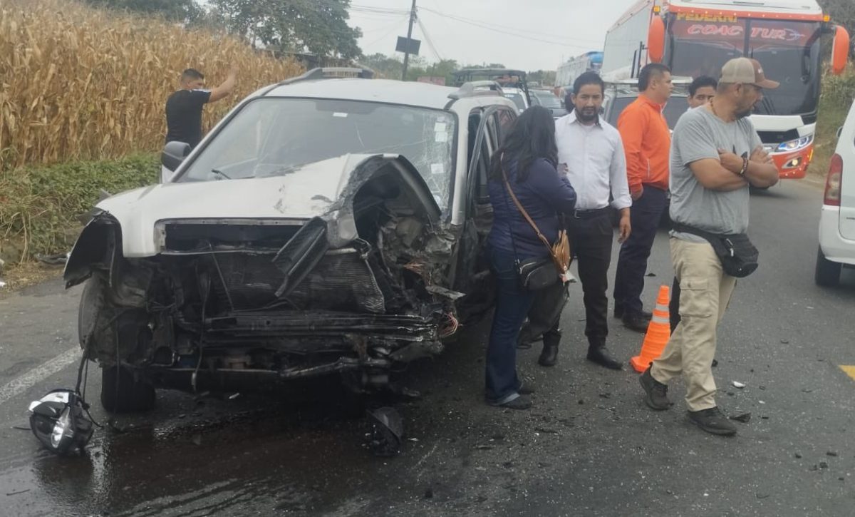 Trágico accidente en Los Amarillos, Tosagua, deja un muerto y cinco heridos este feriado