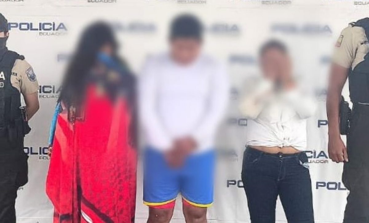 Un agente de tránsito asesinado y otro herido de bala dejó un ataque armado dentro de una urbanización privada en Machala, provincia de El Oro.