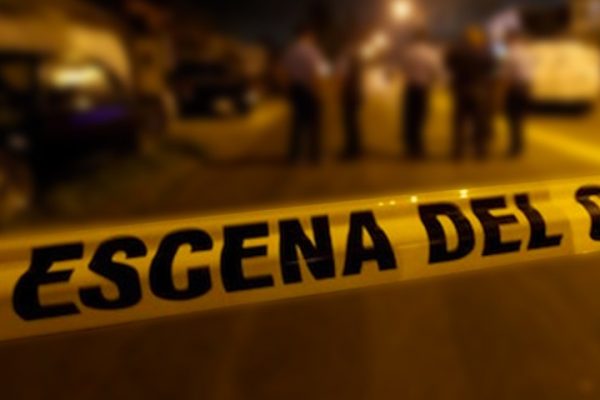 Un hombre asesinado de varios disparos la noche de este lunes 23 de junio dejó un ataque armado en una farmacia.