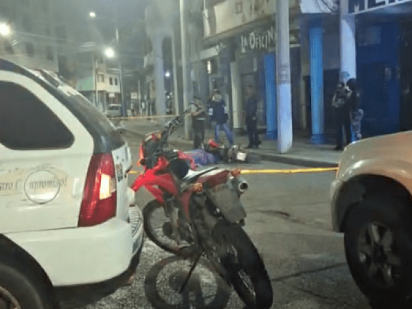 Un hombre fue asesinado en la avenida Manabí de Portoviejo, este domingo, en el cierre del Día de las Madres