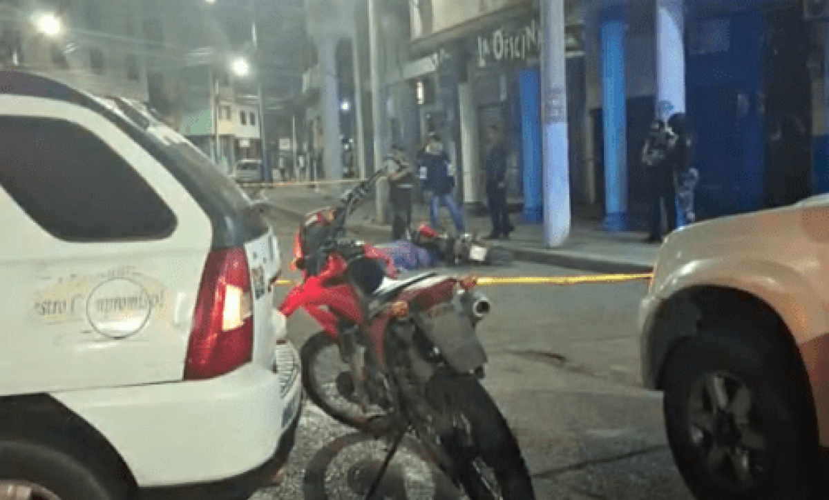 Un hombre fue asesinado en la avenida Manabí de Portoviejo, este domingo, en el cierre del Día de las Madres
