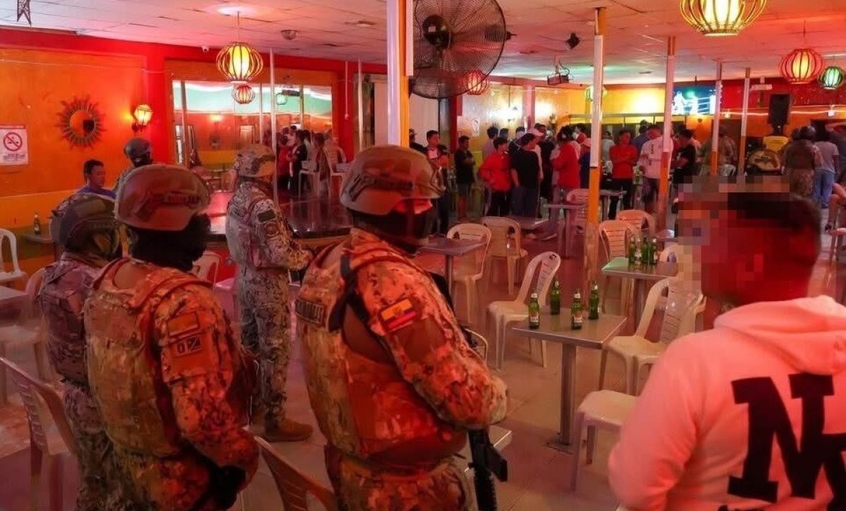 Un megaoperativo contra la inseguridad, coordinado por el Municipio de Quito, la Policía Nacional y las Fuerzas Armadas,