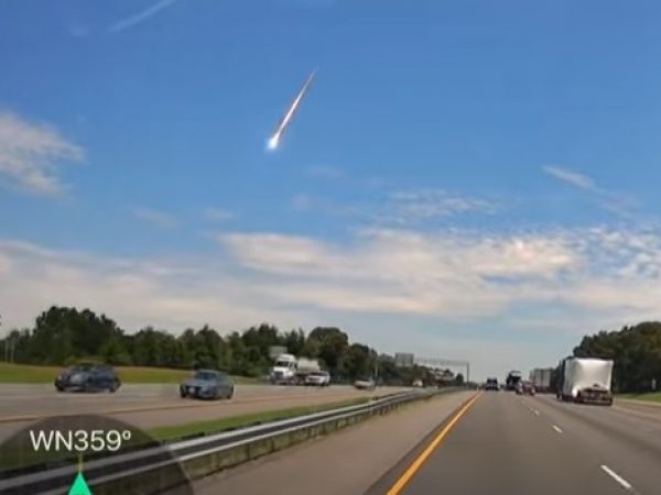Una brillante bola de fuego cruzó el cielo del sureste de Estados Unidos el 26 de junio de 2025, sorprendiendo a miles de residentes.