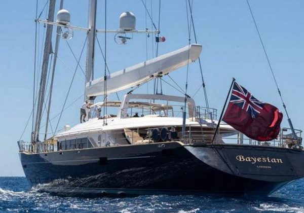 Una operación de salvamento para recuperar el superyate Bayesian, hundido el 19 de agosto de 2024 frente a las costas de Sicilia,