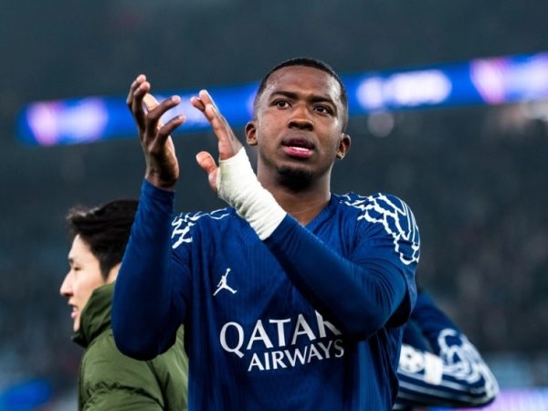 Willian Pacho, defensor ecuatoriano del Paris Saint Germain (PSG), descartó los rumores sobre un posible traspaso al Real Madrid.