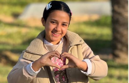 Ha muerto en un ataque israelí Yaqeen Hammad, la niña influencer que ayudaba a sobrevivir en Gaza.