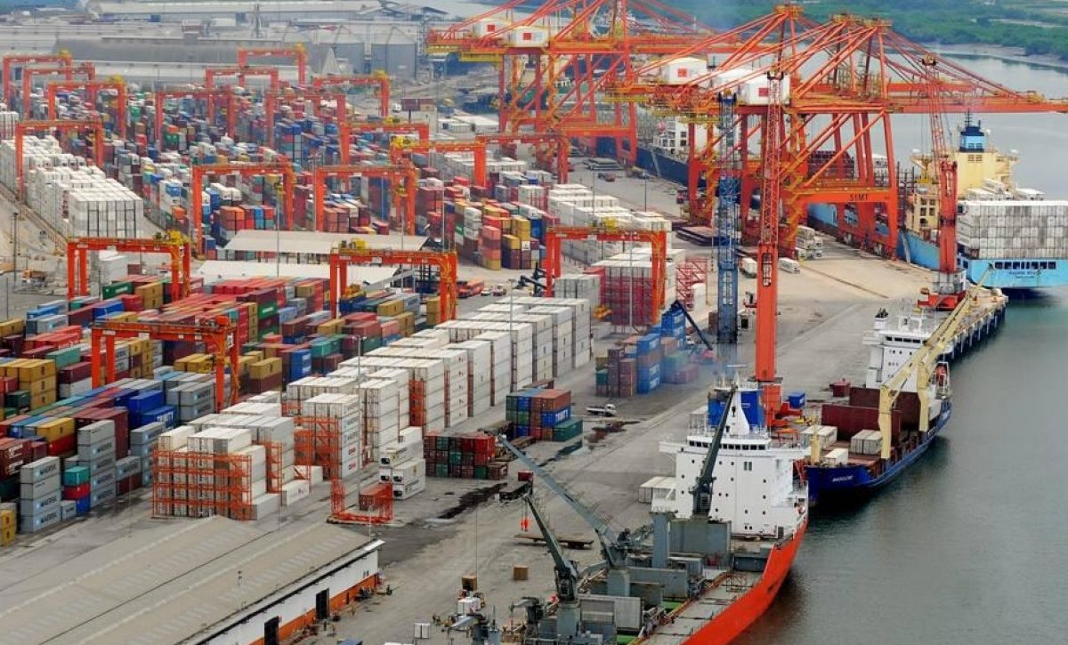 a-partir-del-miercoles-1-de-enero-del-2025-el-gobierno-nacional-modificara-a-la-baja-la-tarifa-del-impuesto-a-la-salida-de-divisas-isd