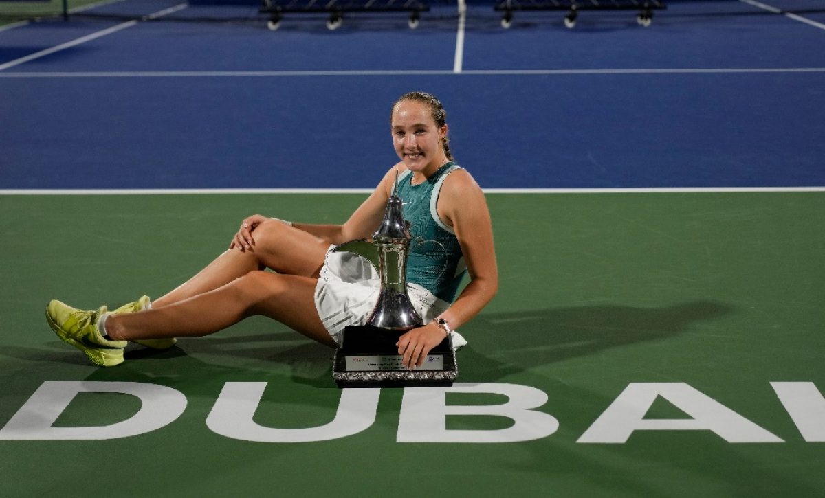 a-sus-17-anos-mirra-andreeva-logro-una-victoria-historica-en-el-torneo-wta-1000-de-dubai-derrotando-a-tres-campeonas-de-grand-slam
