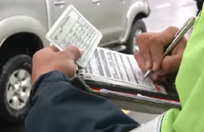 Fiscalía procesa a tres agentes de tránsito por solicitar sobornos en operativo no autorizado