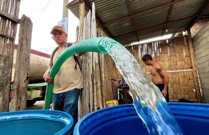 En Manta es frecuente que algunos sectores sufran desabastecimiento de agua a través de la red; en esos casos, la opción es obtener el líquido a través de tanqueros.