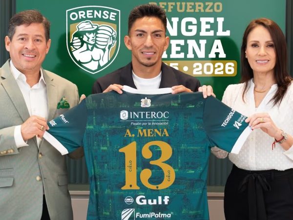 angel-mena-volvio-a-ecuador-pero-no-para-defender-los-colores-del-equipo-de-sus-amores-emelec-sino-que-viajo-a-machala