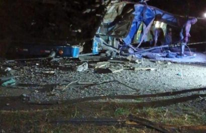 Suben a 39 los muertos al caer autobús con migrantes por precipicio en Panamá