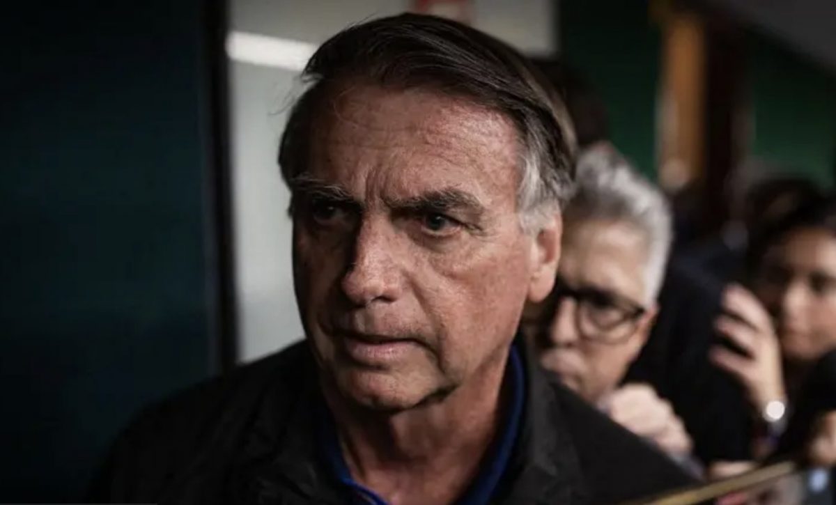 La Corte Suprema de Justicia de Brasil ordenó la prisión domiciliaria del expresidente Jair Bolsonaro.