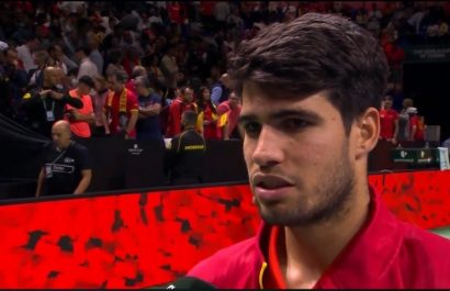 carlos-alcaraz-mantiene-viva-a-espana-en-la-copa-davis