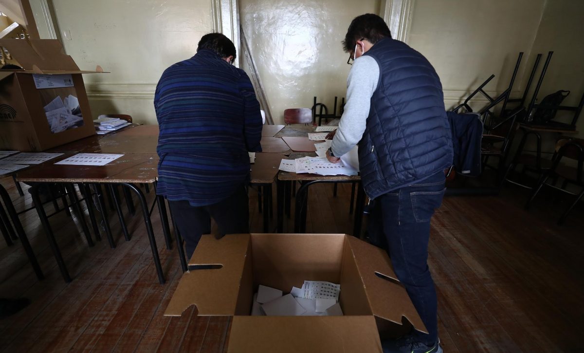 Amplio apoyo a referéndum de Gobierno de Ecuador, según sondeo previo