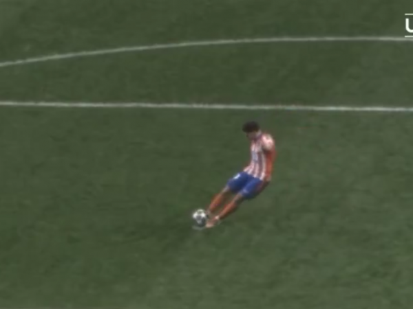 champions-league-la-decision-del-var-en-el-penal-de-julian-alvarez-respaldada-por-uefa